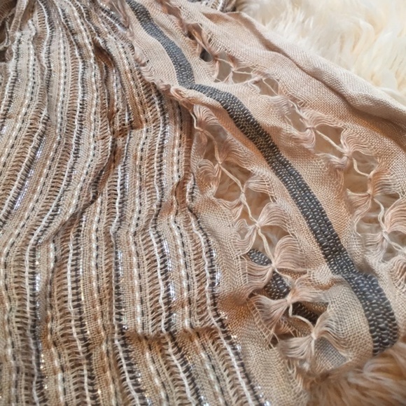 Tan infinity scarf - Picture 2 of 3